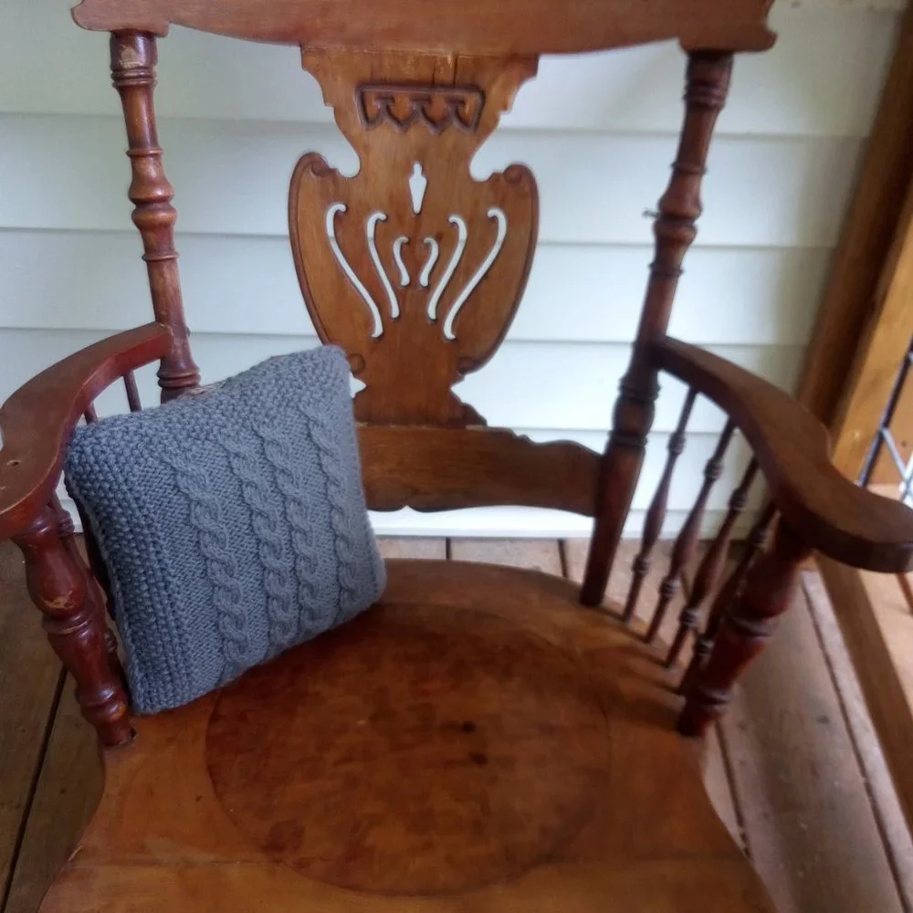 Hand Crafted Knit Throw Pillow Tree Leaf Gray Button Cable Home Decor Cabin…